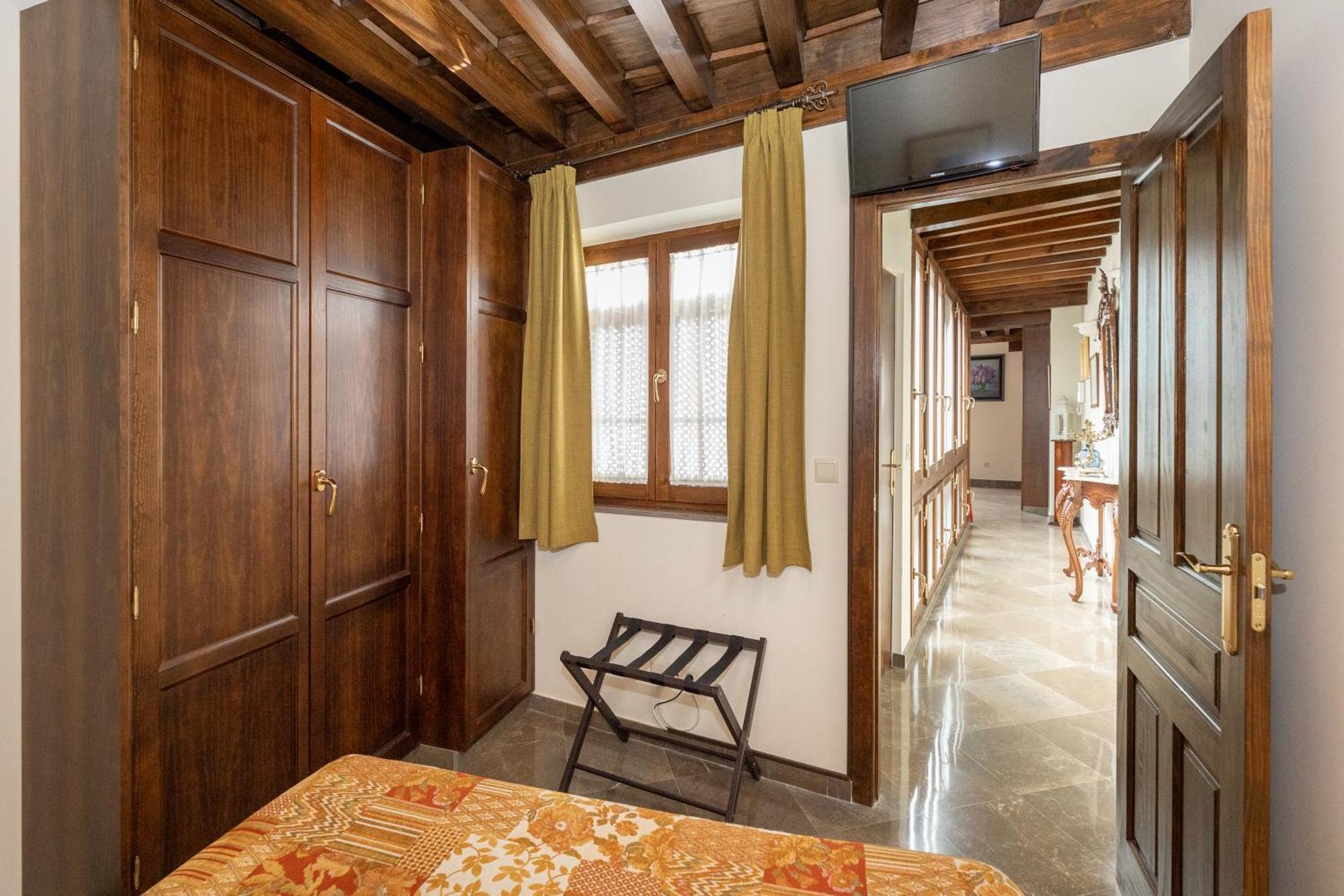 Apartamentos En Pleno Centro, Aljibe Rodrigo Del Campo 1A Granada Esterno foto