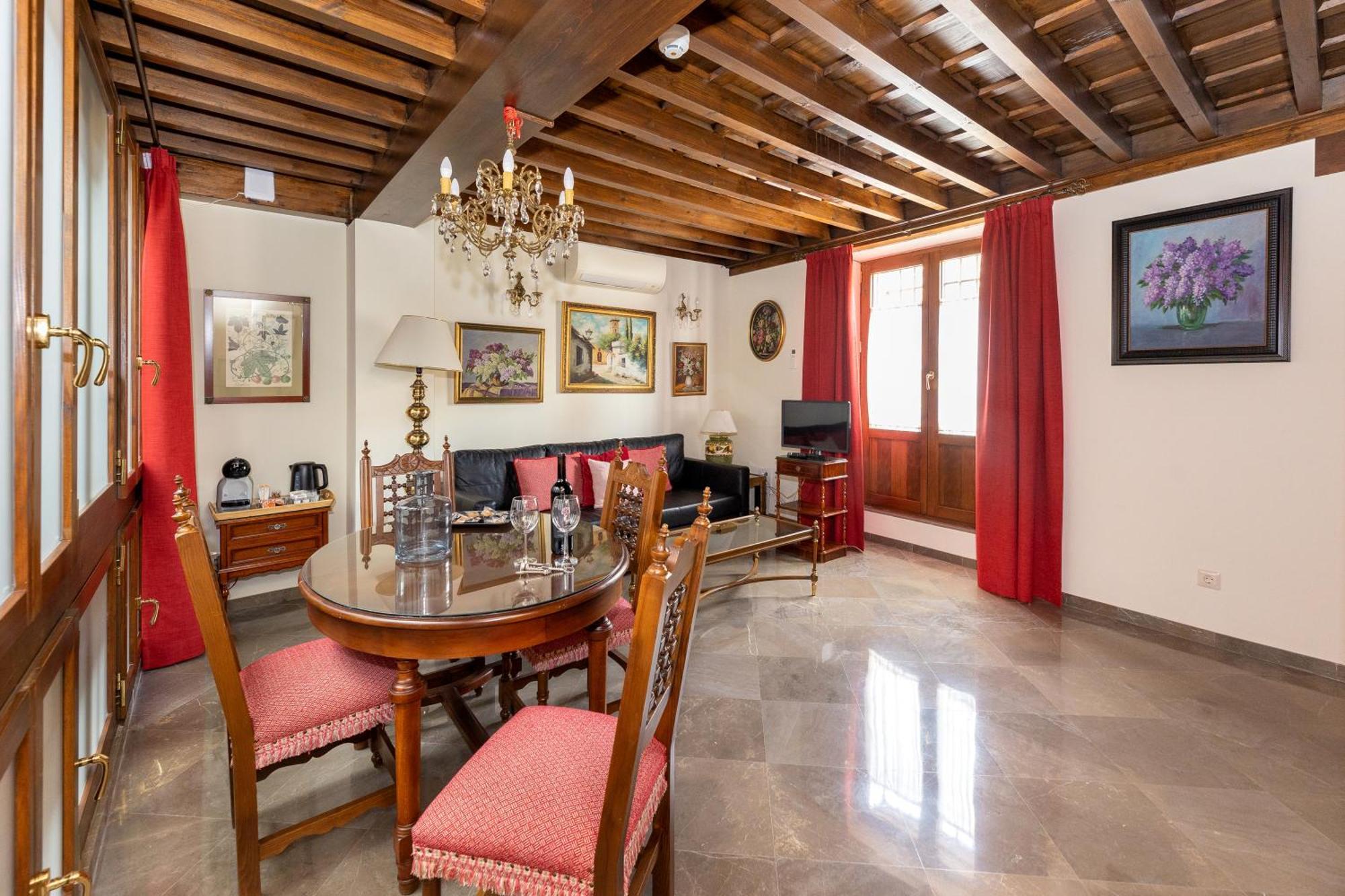 Apartamentos En Pleno Centro, Aljibe Rodrigo Del Campo 1A Granada Esterno foto